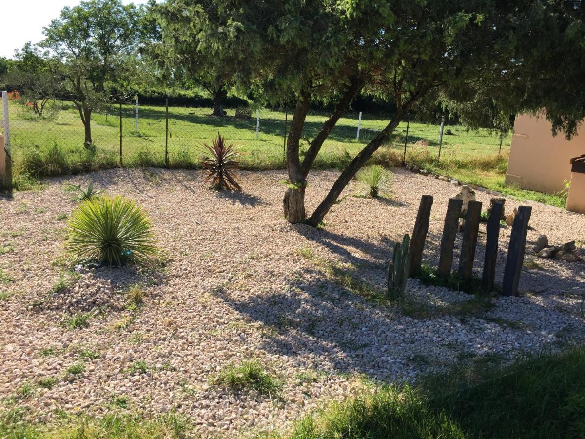 B&B et Gite d'ayran Saint-Quentin-la-Poterie Dış mekan fotoğraf