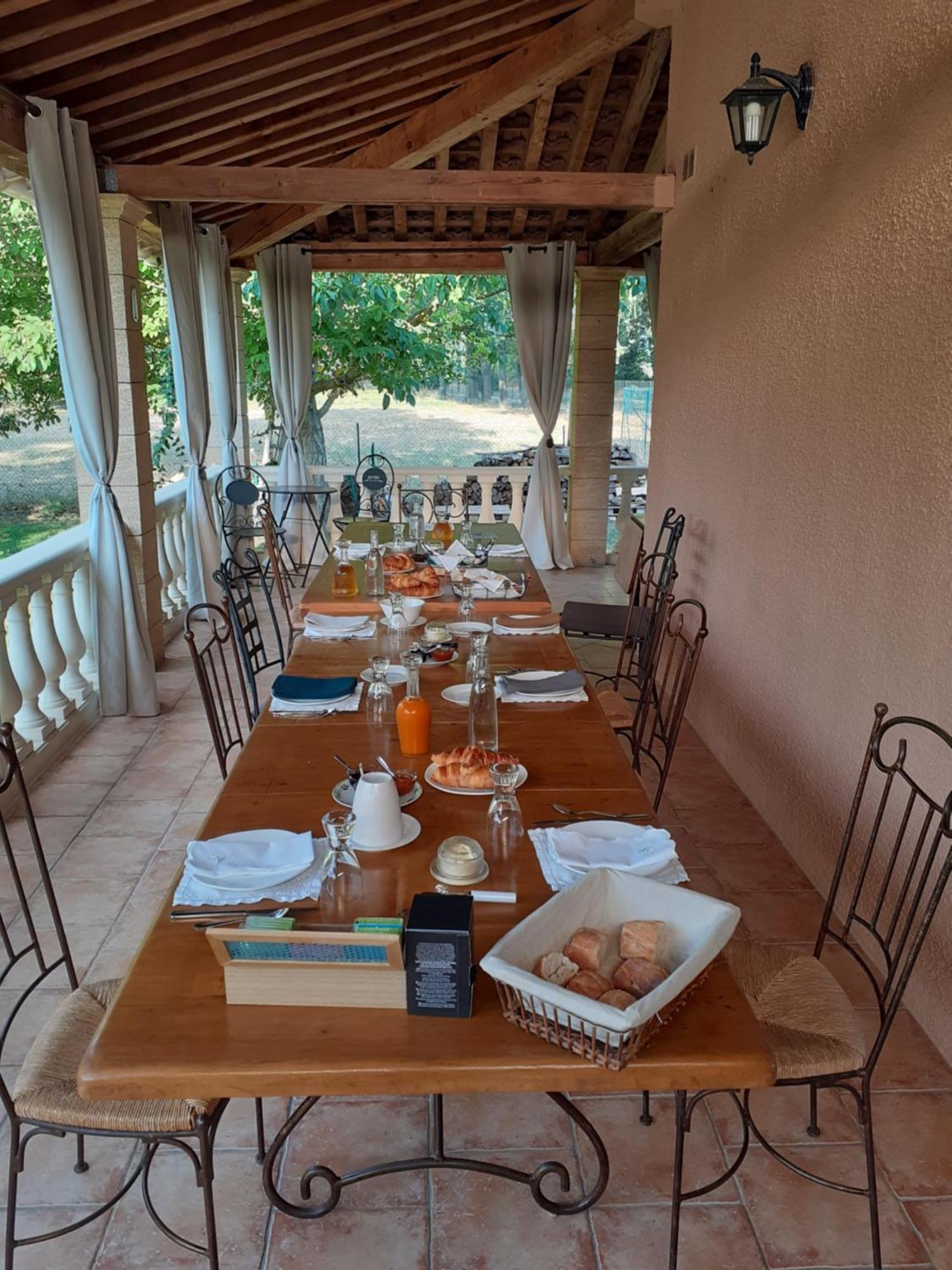 B&B et Gite d'ayran Saint-Quentin-la-Poterie Dış mekan fotoğraf