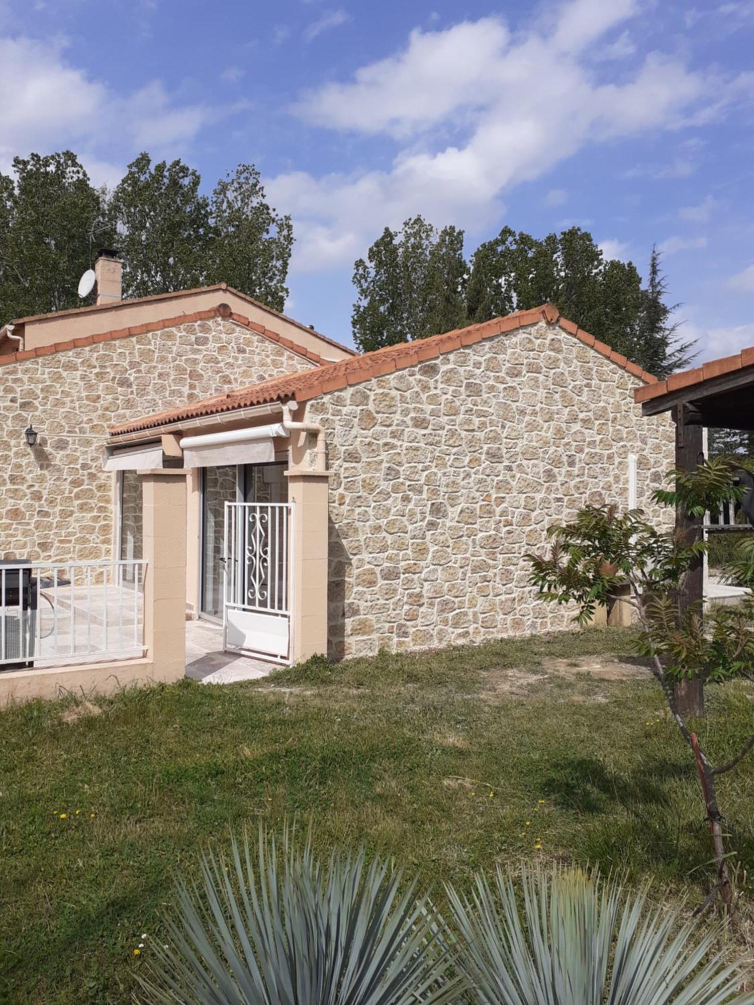B&B et Gite d'ayran Saint-Quentin-la-Poterie Dış mekan fotoğraf